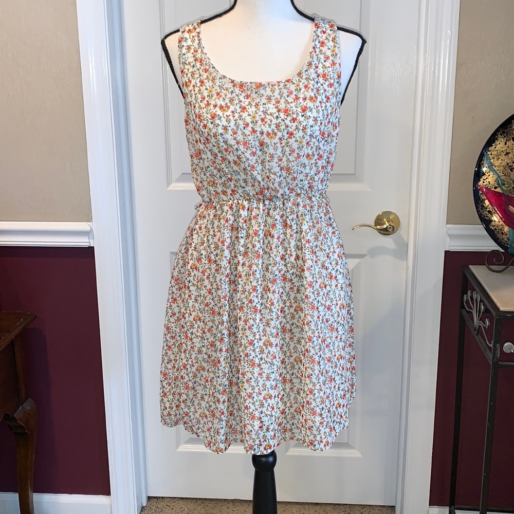 DOROTHY BEIGE FLOWER SUMMER DRESS